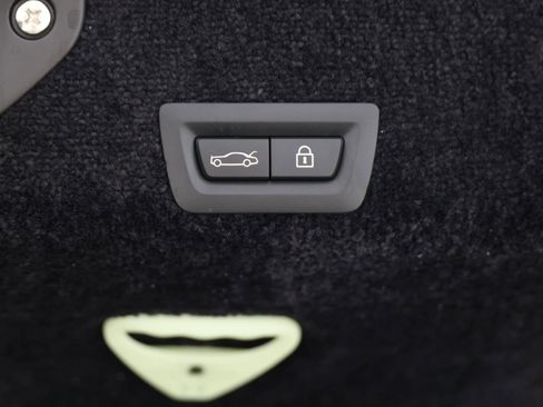 Used 2015 Rolls-Royce Ghost RWD image 82
