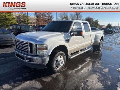 Used 2010 Ford F350 Lariat image 1
