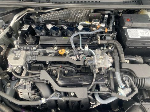 Used 2025 Toyota Corolla LE image 30