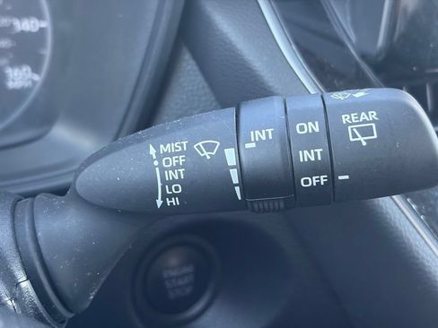 Used 2025 Toyota Corolla Cross LE FWD image 24