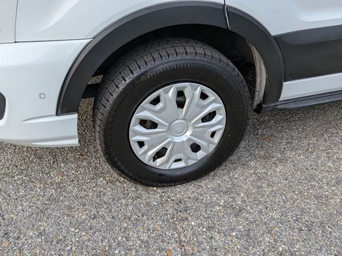 Used 2023 Ford Transit 350 XLT image 12