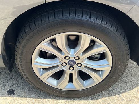 Used 2022 Ford Edge Titanium AWD/4WD image 20