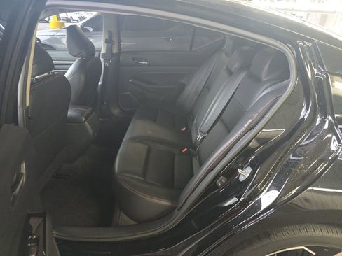 Used 2023 Nissan Altima 2.5 SR FWD image 16