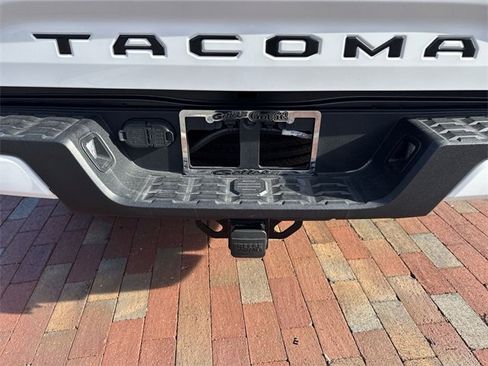 Used 2023 Toyota Tacoma SR5 image 9