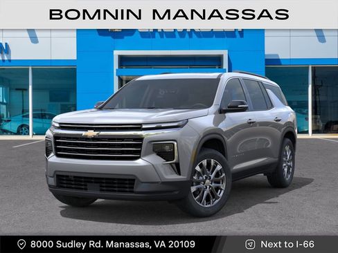 New 2026 Chevrolet Traverse LT w/ Sun and Wheel Package AWD/4WD image 7