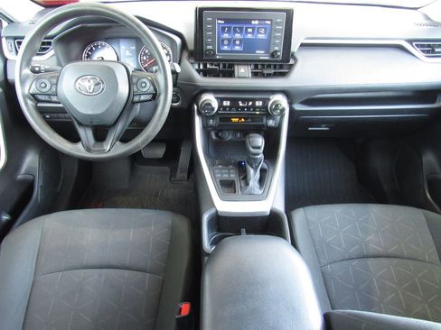 Certified 2022 Toyota RAV4 XLE w/ Convenience Package image 31