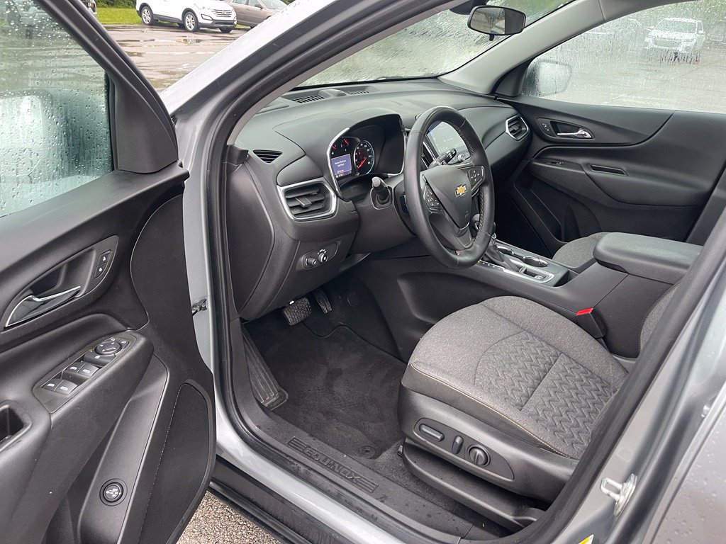 Used 2024 Chevrolet Equinox LT FWD image 13