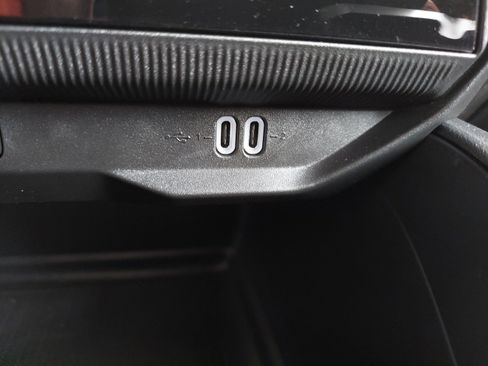 New 2026 Jeep Cherokee Laredo AWD/4WD image 19