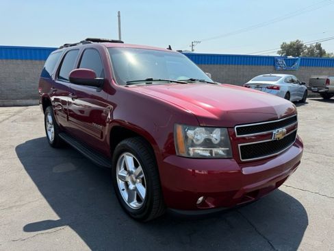 Used 2010 Chevrolet Tahoe LT w/ Luxury Package image 3