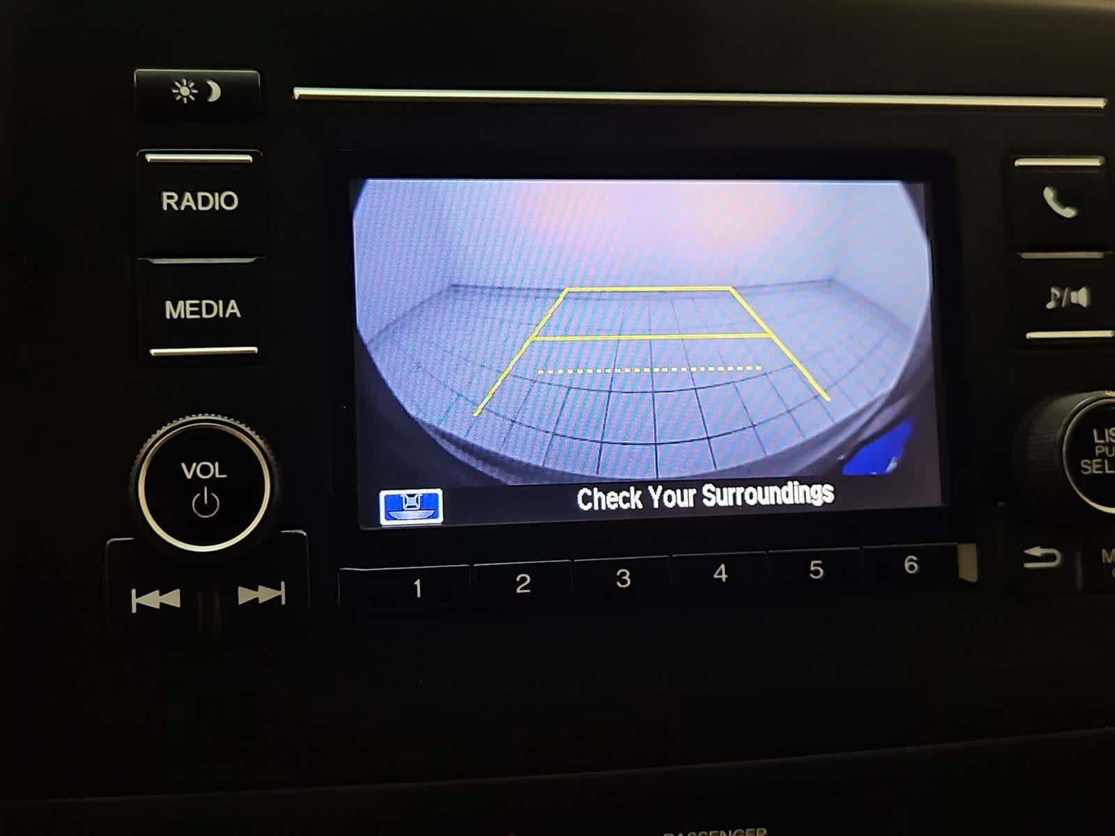 Used 2019 Honda Pilot LX image 3