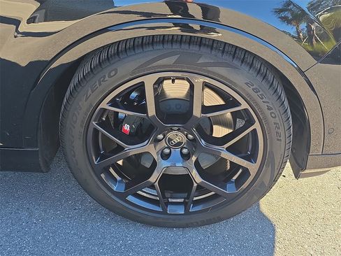 Used 2025 Audi SQ7 Premium Plus image 13