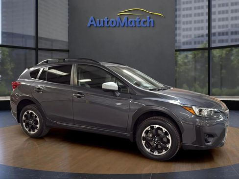 Used 2023 Subaru Crosstrek 2.0i Premium image 13