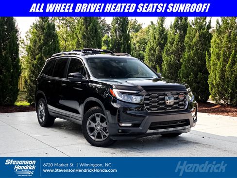 Used 2024 Honda Passport TrailSport image 1