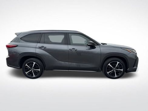 Used 2021 Toyota Highlander XSE image 7