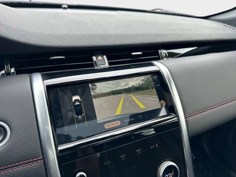 Used 2023 Land Rover Discovery Sport SE R-Dynamic image 23