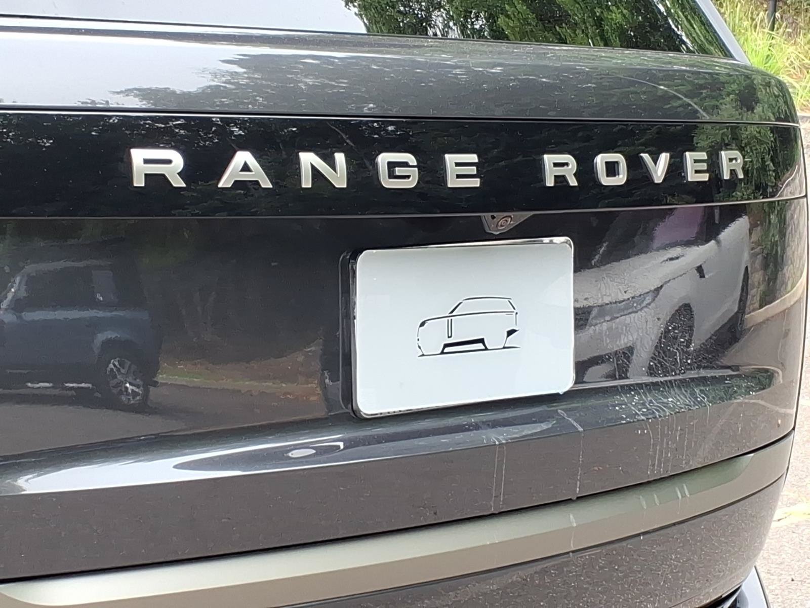 New 2026 Land Rover Range Rover Long Wheelbase SE AWD/4WD image 19