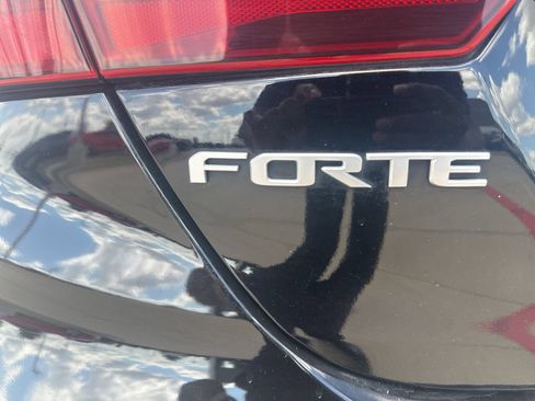 Used 2023 Kia Forte LXS FWD image 23