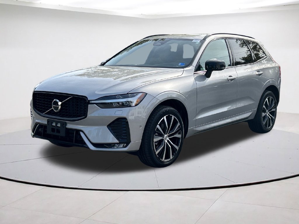 Certified 2025 Volvo XC60 B5 Plus AWD/4WD image 1