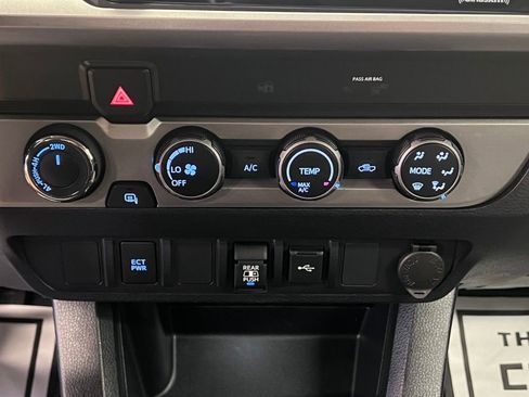 Used 2020 Toyota Tacoma SR5 image 35