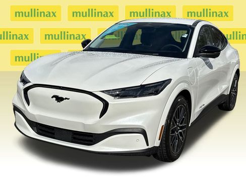 Certified 2025 Ford Mustang Mach-E Premium image 10