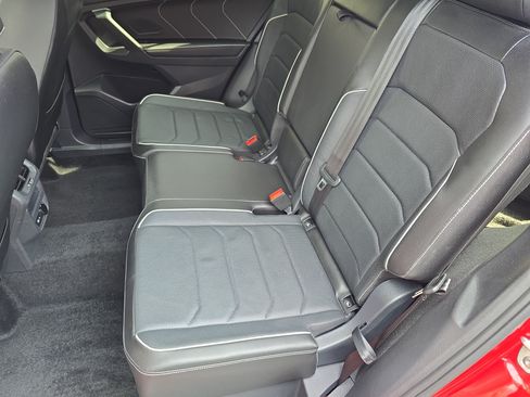Certified 2024 Volkswagen Tiguan SEL R-Line AWD/4WD image 14
