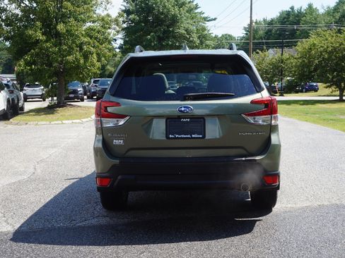 Used 2021 Subaru Forester Limited AWD/4WD image 6