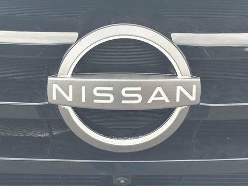Used 2022 Nissan Pathfinder SL w/ Lighting Package (N92) AWD/4WD image 28