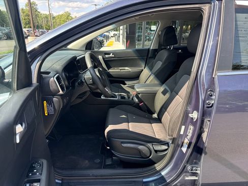 Used 2022 Kia Sportage LX AWD/4WD image 22