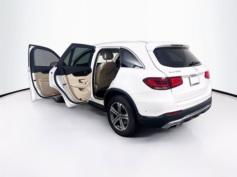 Used 2021 Mercedes-Benz GLC 300 image 38