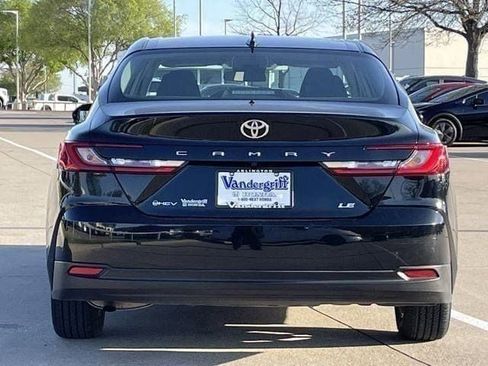 Certified 2025 Toyota Camry LE FWD image 5