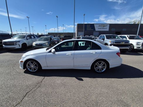 Used 2013 Mercedes-Benz C 250 Sedan image 7