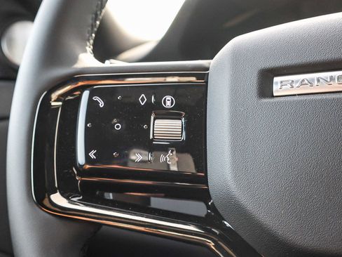 New 2026 Land Rover Range Rover Evoque Dynamic SE image 39