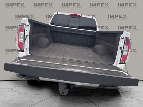 Used 2018 GMC Canyon SLE w/ SLE Convenience Package RWD image 23