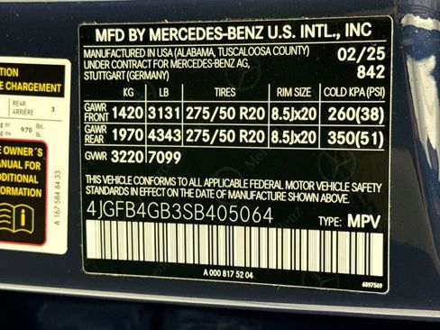 Used 2025 Mercedes-Benz GLE 450e 4MATIC image 34