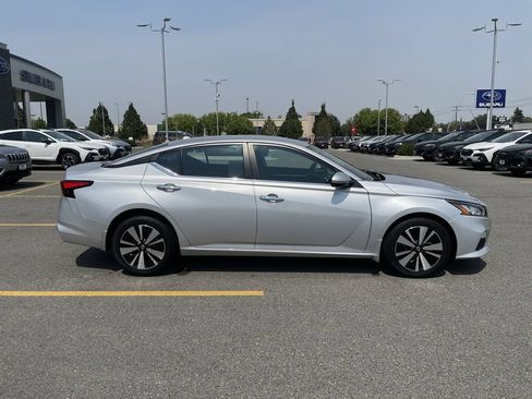 Used 2021 Nissan Altima 2.5 SV AWD/4WD image 11