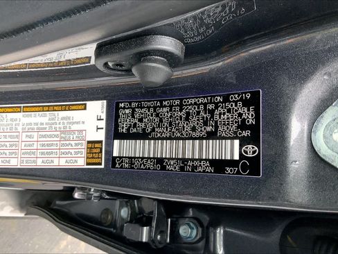 Used 2019 Toyota Prius Limited w/ Premium Convenience Package FWD image 34