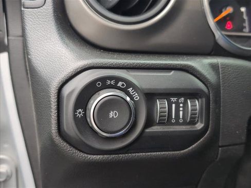 Used 2022 Jeep Wrangler Unlimited Sport image 16