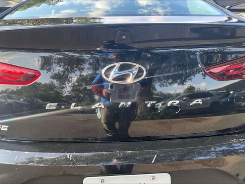 Used 2020 Hyundai Elantra SE w/ Cargo Package (C1) FWD image 33