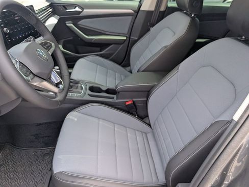 New 2025 Volkswagen Jetta SE image 12