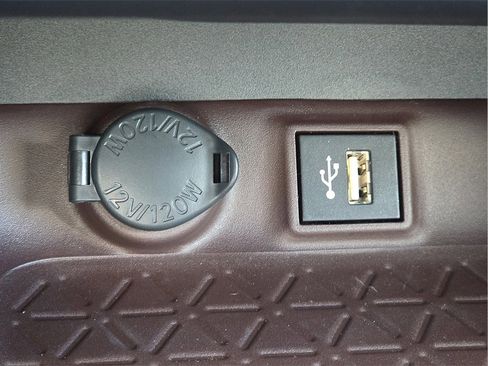 New 2025 Toyota RAV4 Limited image 23