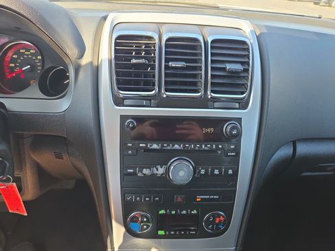 Used 2010 GMC Acadia SLT AWD/4WD image 22