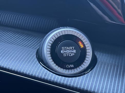 Used 2023 Jeep Grand Wagoneer Series II image 14