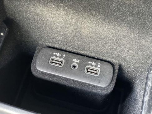 Used 2023 Dodge Charger SXT RWD image 31