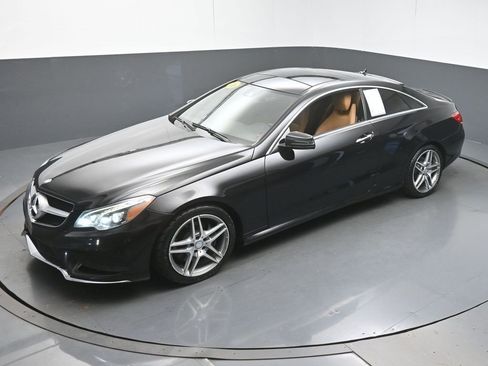 Used 2016 Mercedes-Benz E 400 Coupe image 39