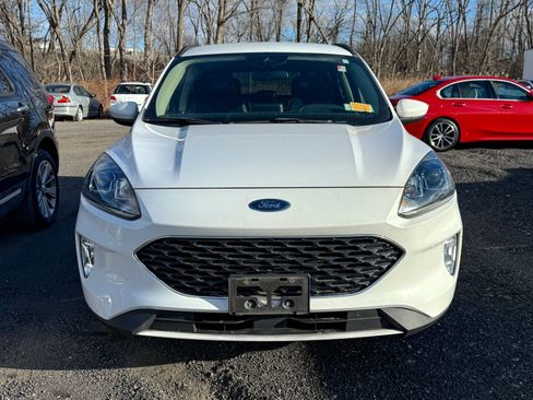 Used 2020 Ford Escape SEL image 2