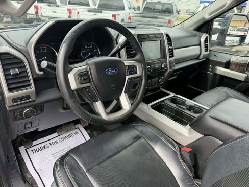 Used 2019 Ford F350 Lariat w/ Lariat Value Package image 17