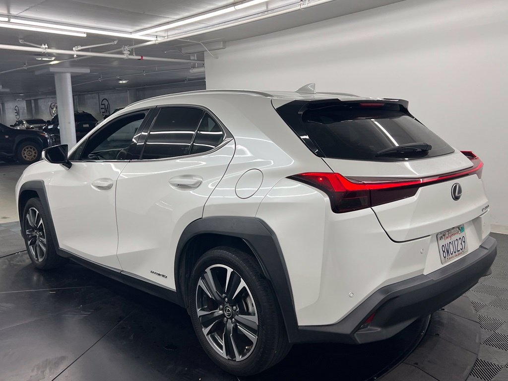 Used 2021 Lexus UX 250h w/ Accessory Package (Z1) AWD/4WD image 4