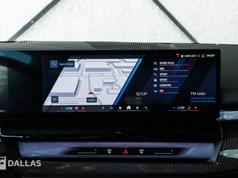 Used 2025 BMW M5 Touring AWD/4WD image 27