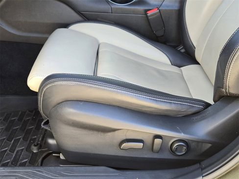 Used 2022 Subaru Outback Limited image 26