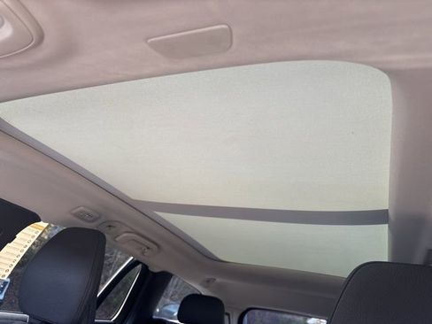 Used 2025 Volvo V60 B5 Cross Country Plus image 49